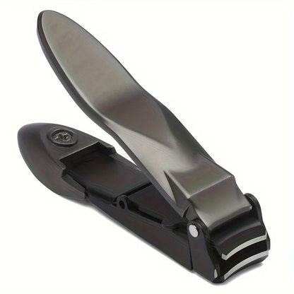 Men's nail clippers in use